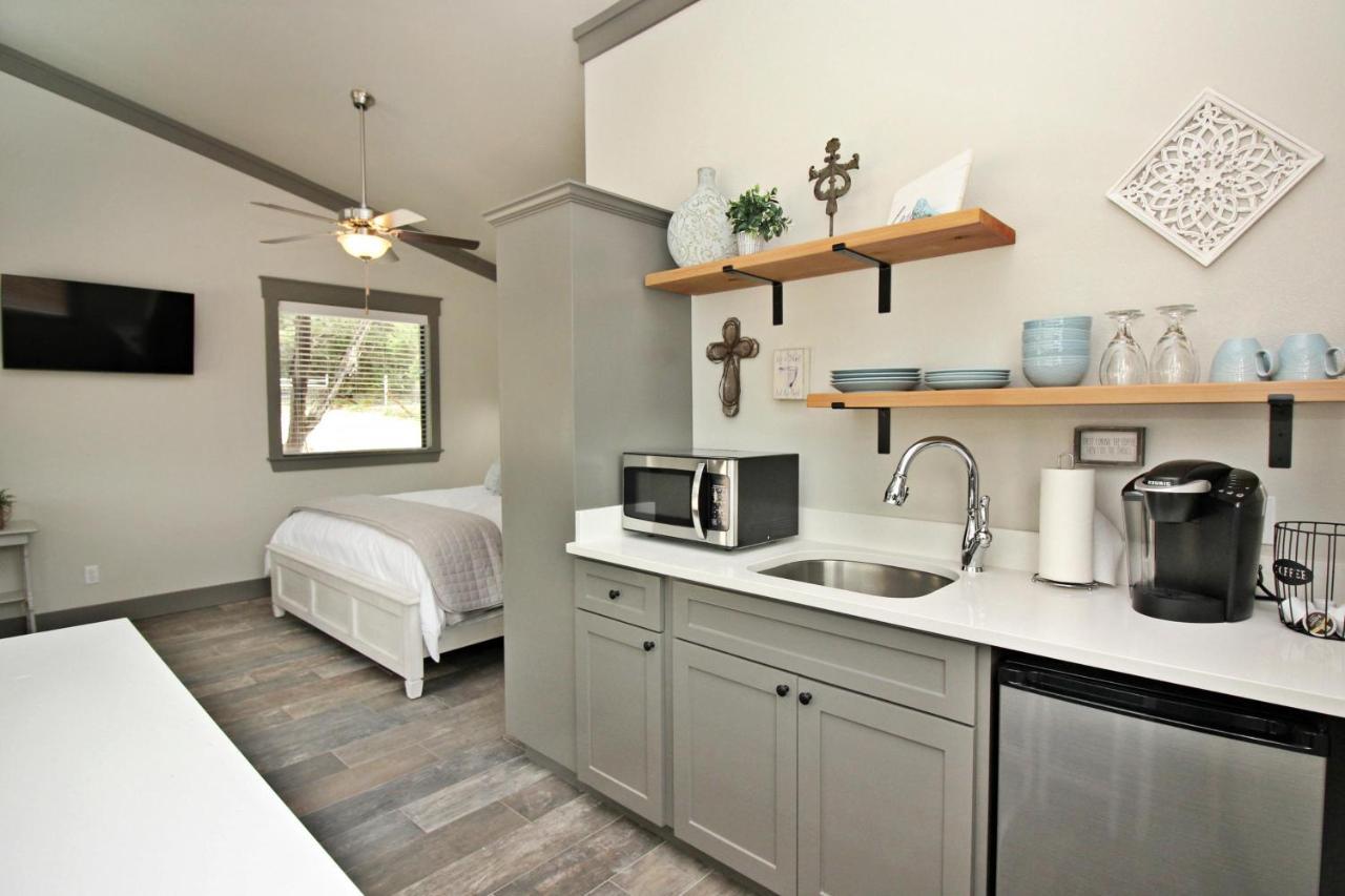 Green Acres Cottages - Fredericksburg Suite Wimberley Exterior foto